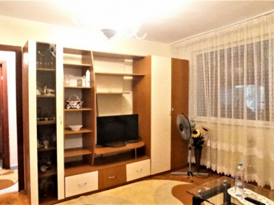 Apartament 2 camere, etaj intermediar, in zona City Park Mall