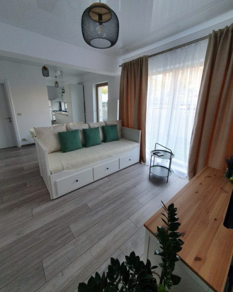 MAMAIA SAT- Apartament frumos cu gradina-70 mp+ terasa, aproape de Marea Neagra.