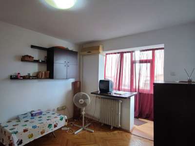 Apartament 2 camere de vanzare in Tomis 2 langa Facultatea de Stiinte Economice