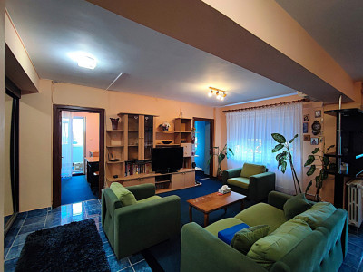 Apartament 3 camere de inchiriat in Faleza Nord - Plaja Reyna