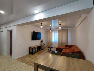 Apartament 2 camere si loc parcare de inchiriat in Compozitori