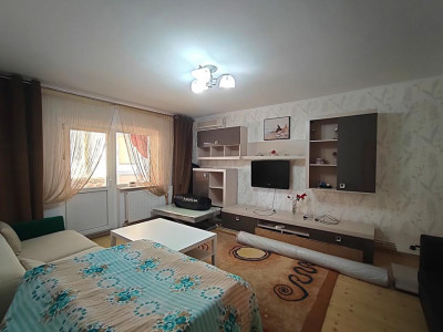 Apartament 3 camere, etaj 1,Inel 2, strada Dezrobirii, comision 0%