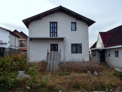 Agigea - Podul Apolodor, casa P+M, 4 camere, la rosu